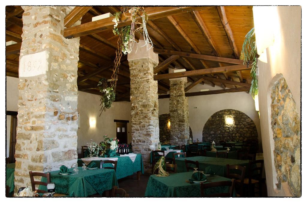 Agriturismo Sant'Agata Piana Degli Albanesi Exterior foto